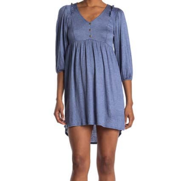 Dress - Picture 1 of 2